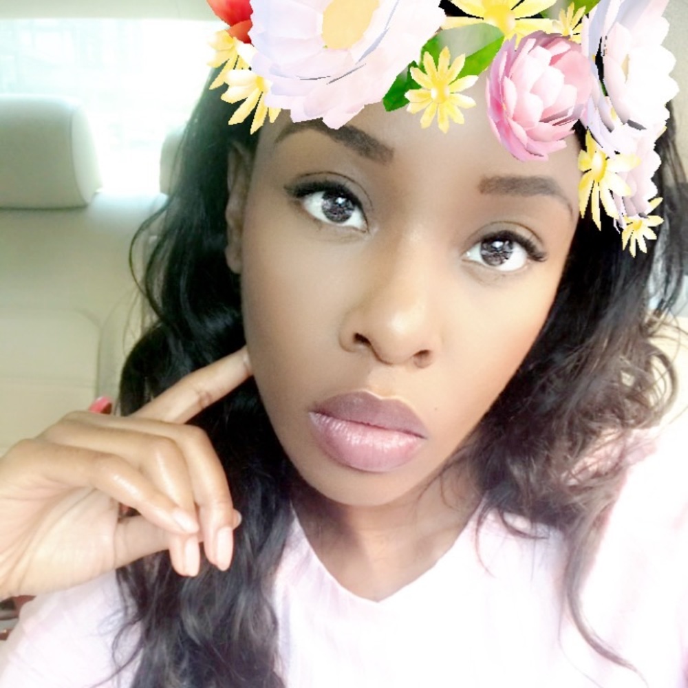 Meet your Posher, Taina